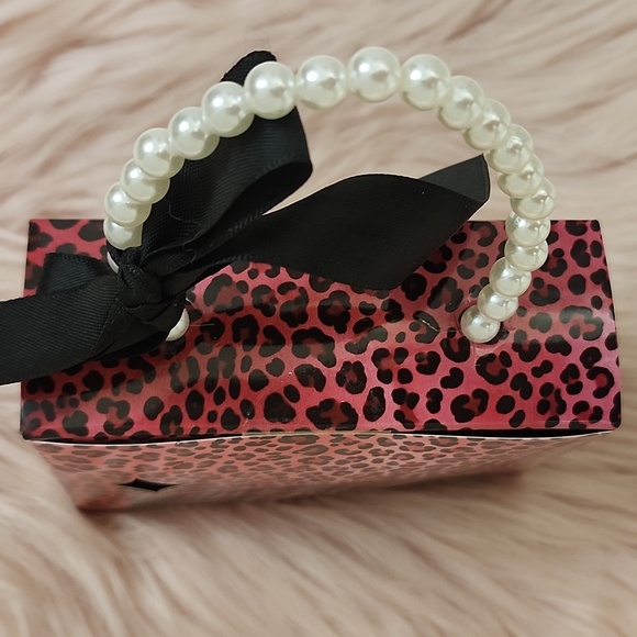 Brand New WILD THING SATIN PILLOW CASES😴-2CT - Picture 5 of 5